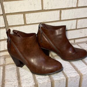 Torrid Brown Ankle Boots Smooth Leather Classic Design